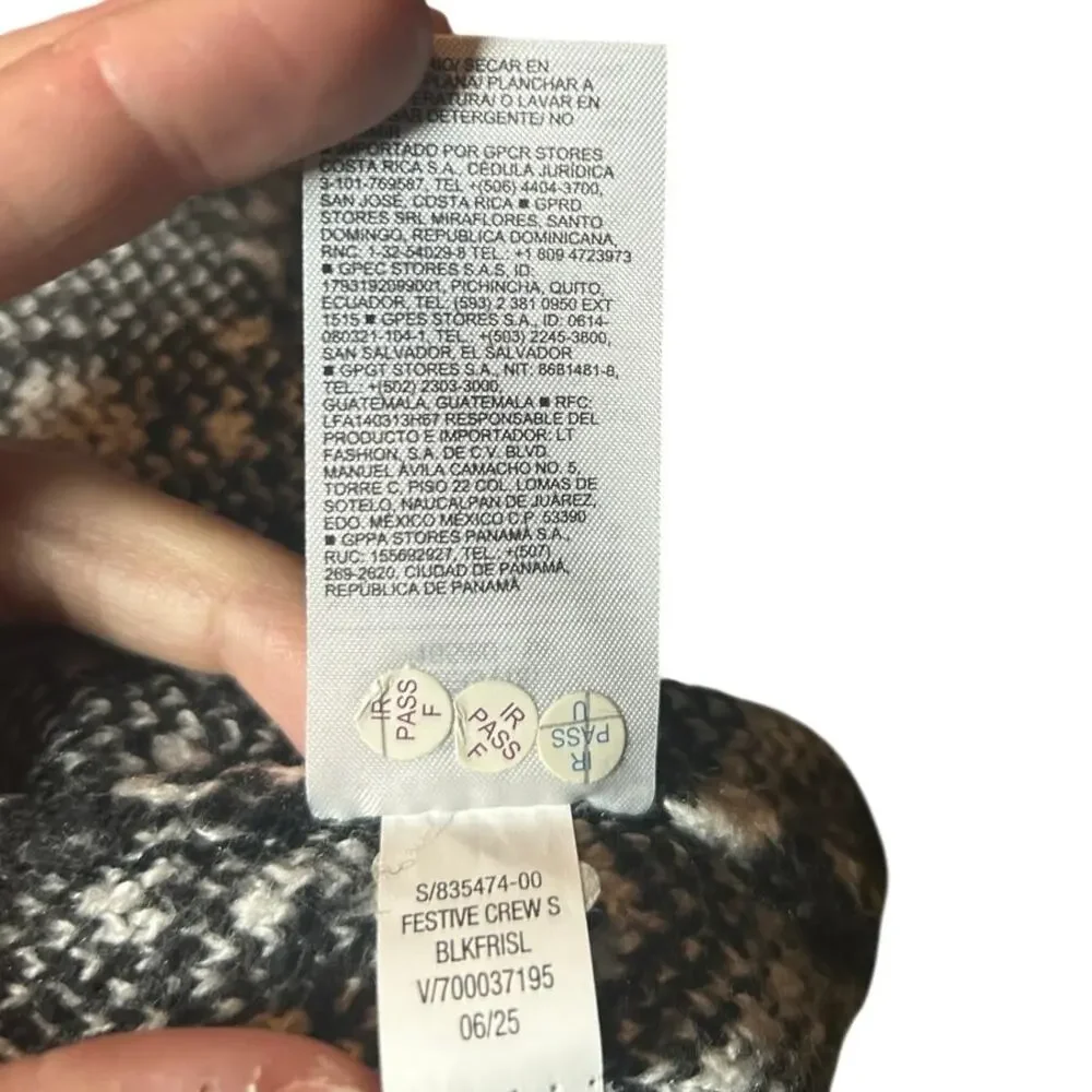 Old Navy NWT Black White Polar Bear Fair Isle Intarsia Knit Sweater XL Tall